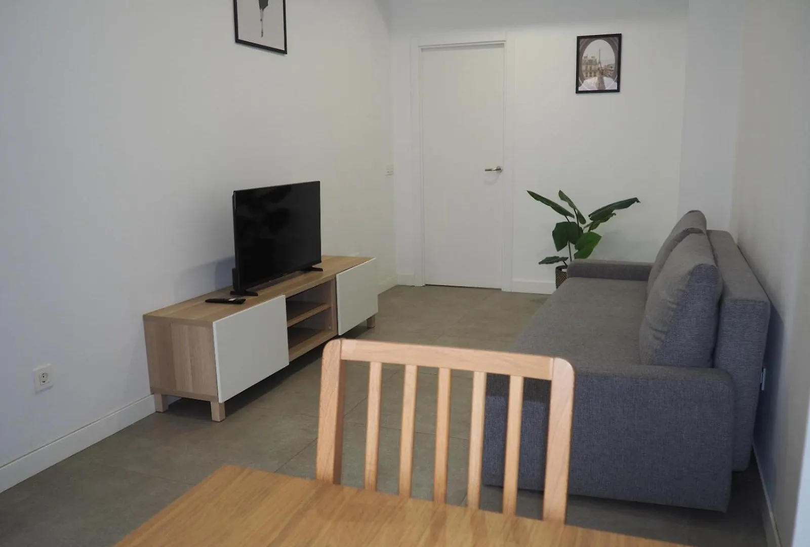 Apartamento A 5 Min Caminando De La Estacion De Bus Y Tren Maria Zambrano Màlaga Apartmán