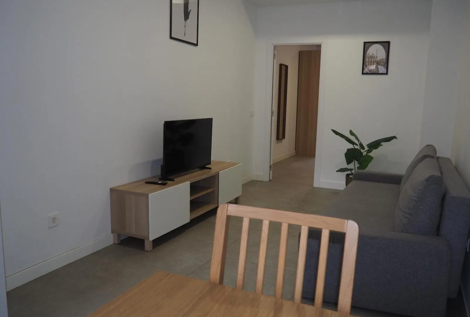 Apartamento A 5 Min Caminando De La Estacion De Bus Y Tren Maria Zambrano Malaga 0*,  Spain